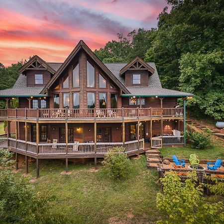 Sky High Lodge By Bk Stays. Large Cabin. Amazing Views. Game Room. Jacuzzi. Six Bedrooms. Sleeps 12 Blue Ridge Εξωτερικό φωτογραφία