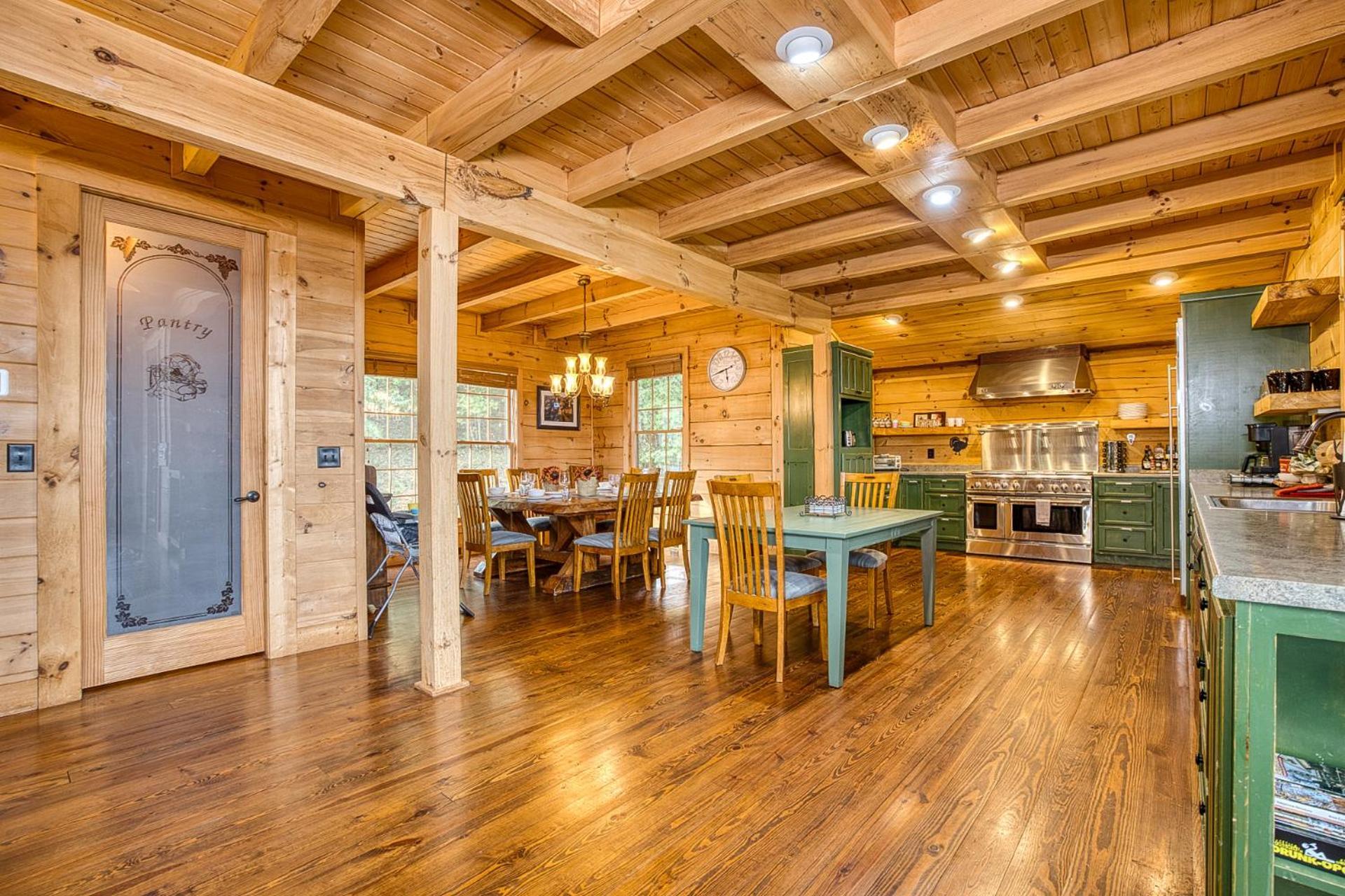 Sky High Lodge By Bk Stays. Large Cabin. Amazing Views. Game Room. Jacuzzi. Six Bedrooms. Sleeps 12 Blue Ridge Εξωτερικό φωτογραφία